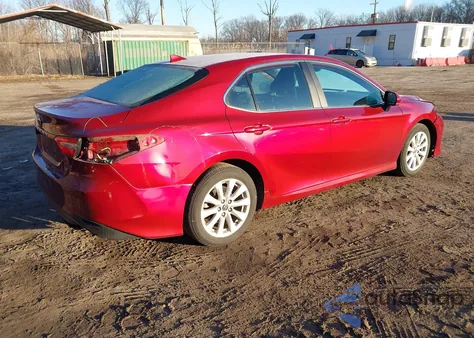 2020 Toyota Camry Le из США, поврежденный, VIN 4T1C11AK2LU901184